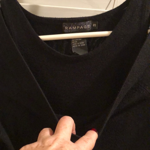 Rampage sweater, super soft, sleeveless shell undr - Picture 4 of 5